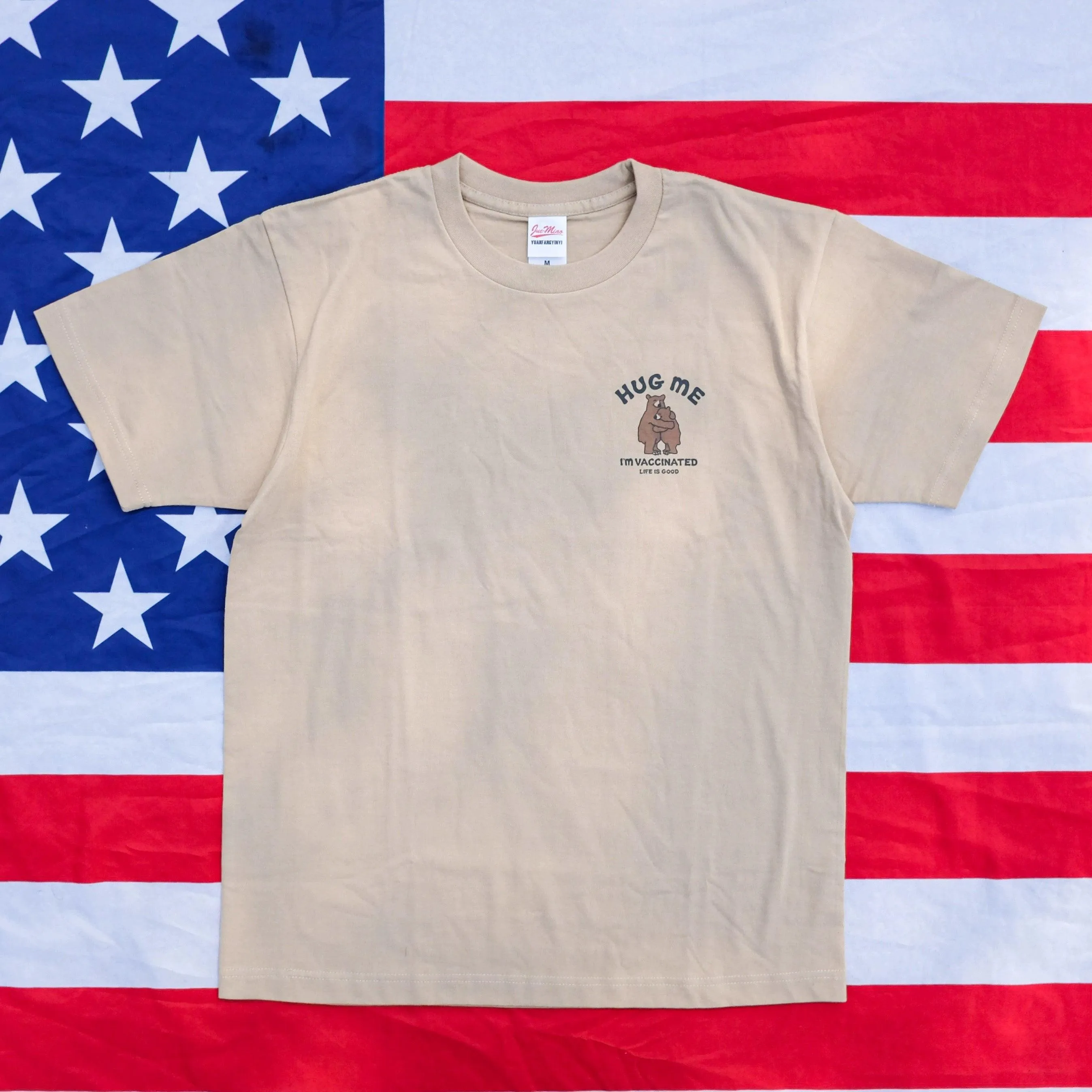 BEAR HUG ME TEE