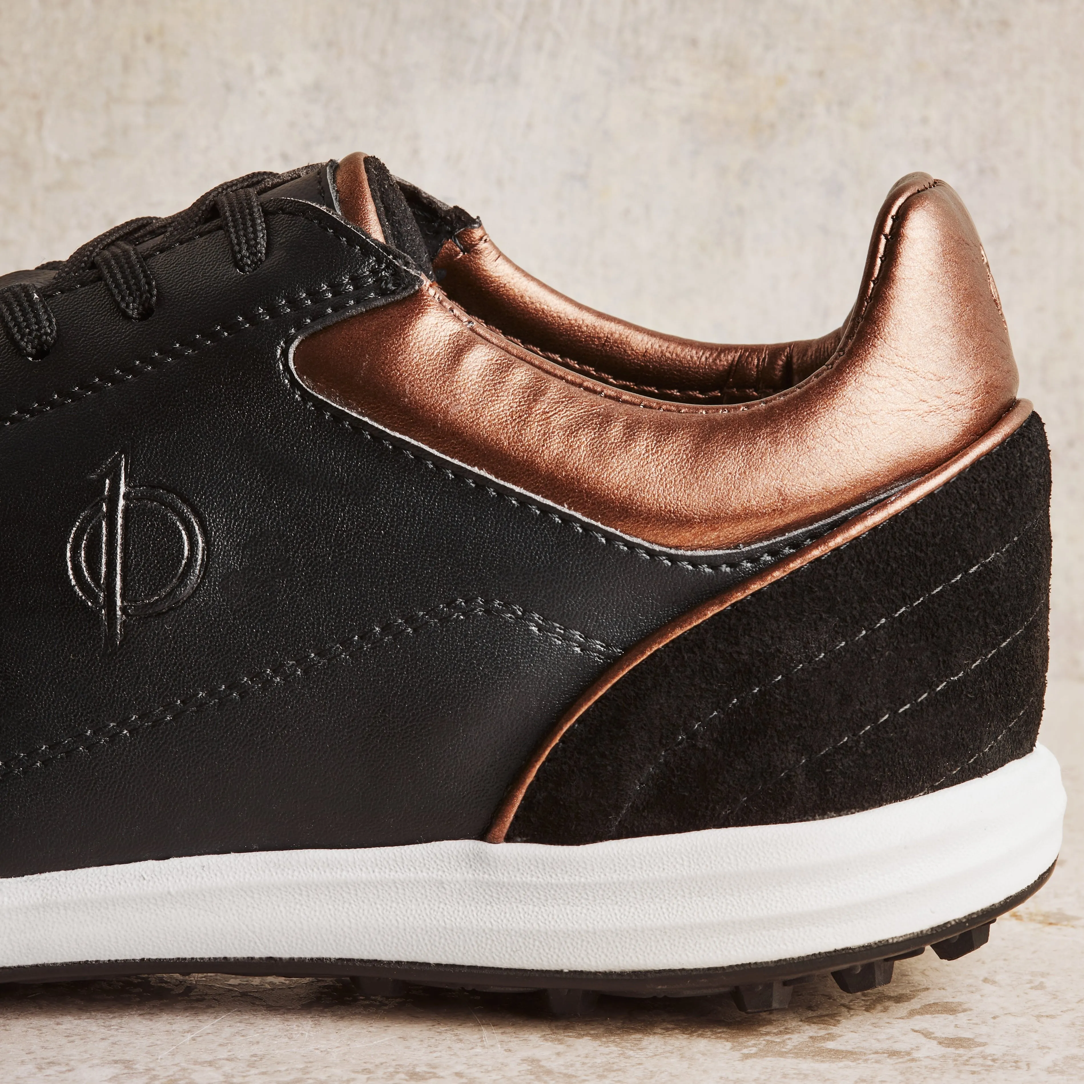 Black Dominio Turf