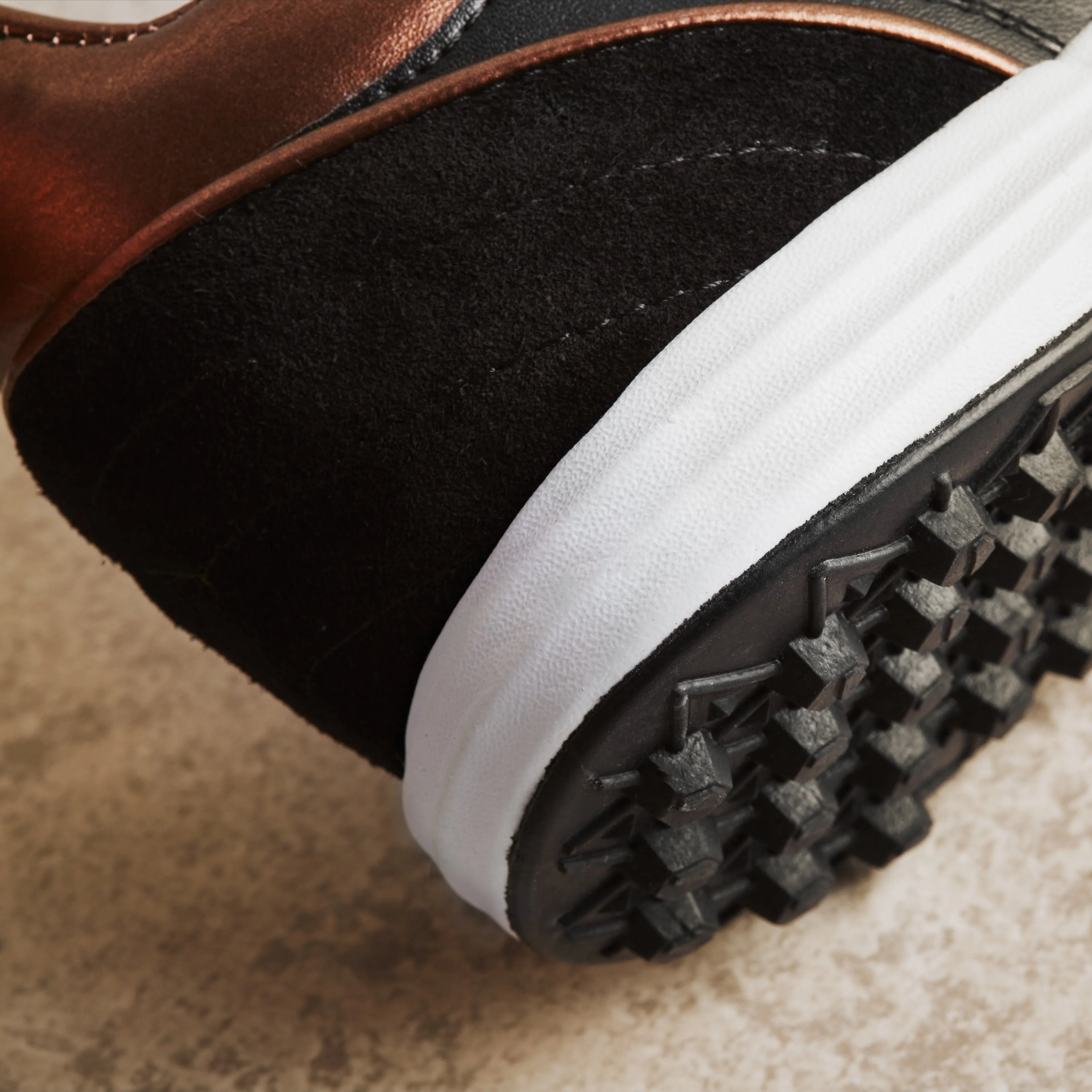 Black Dominio Turf