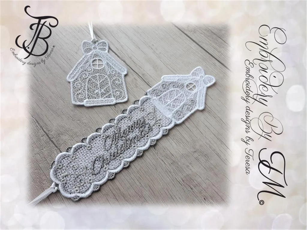 Bookmark with christmas house   Christmas decoration