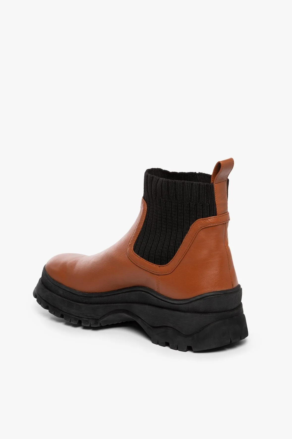BOW BOOT | TAN BLACK