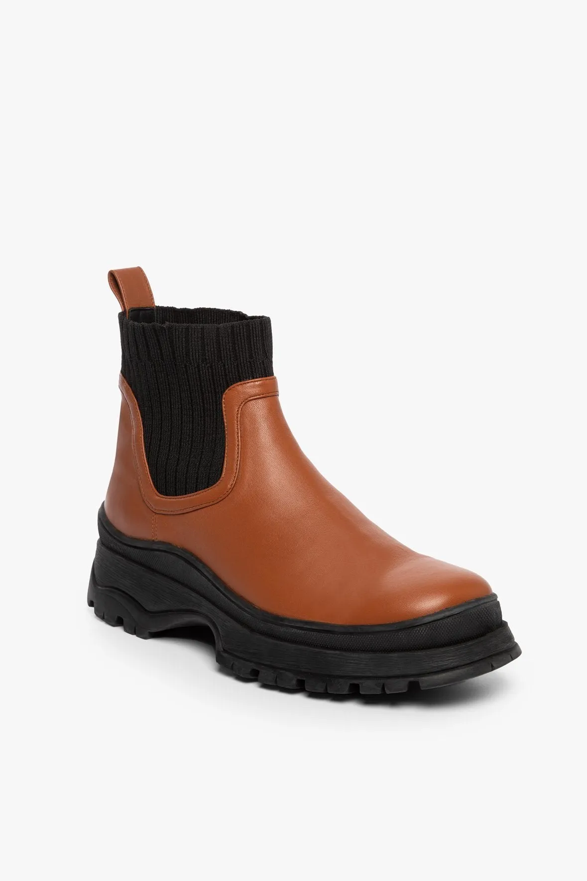 BOW BOOT | TAN BLACK