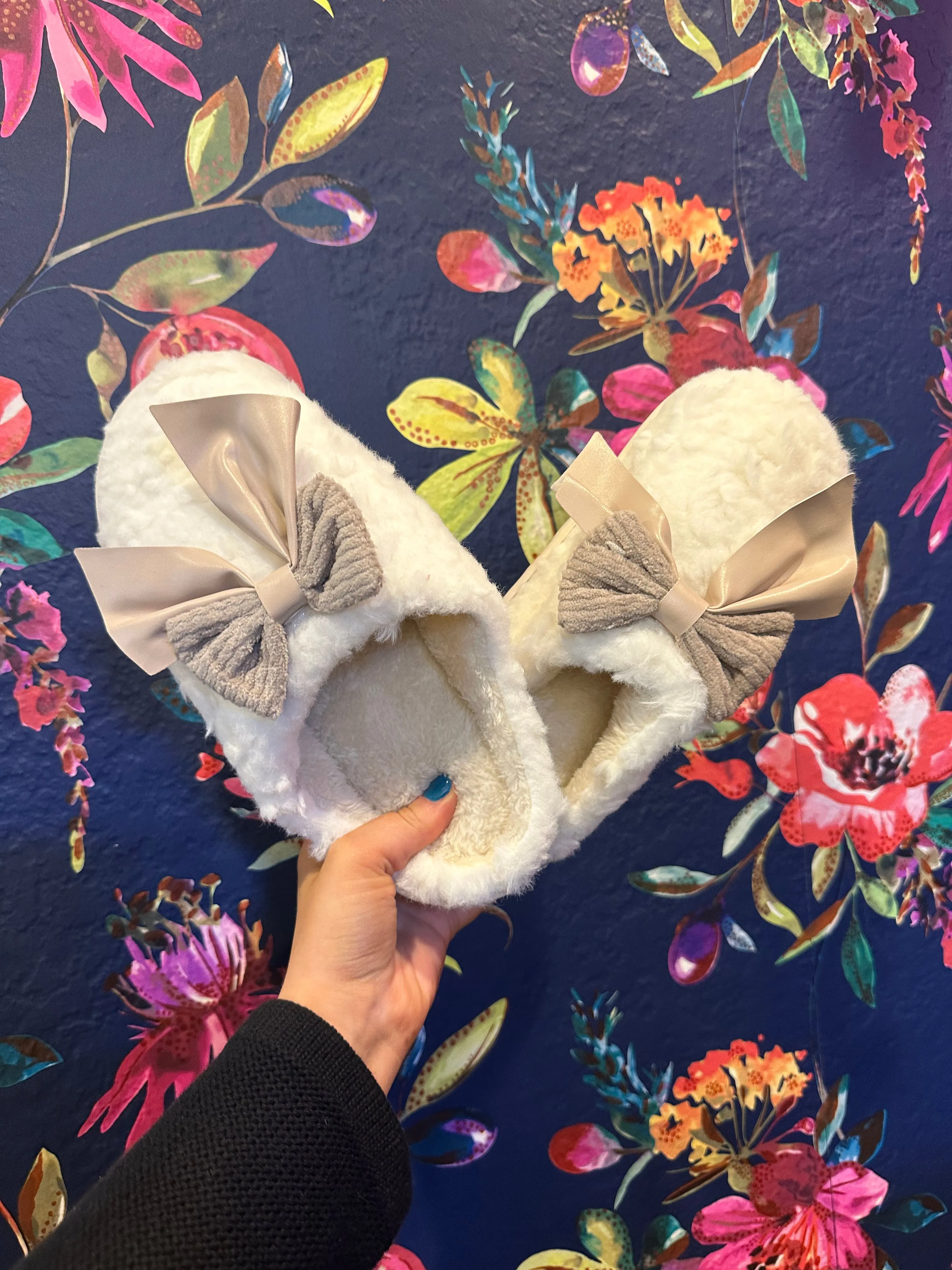 Bow Slippers