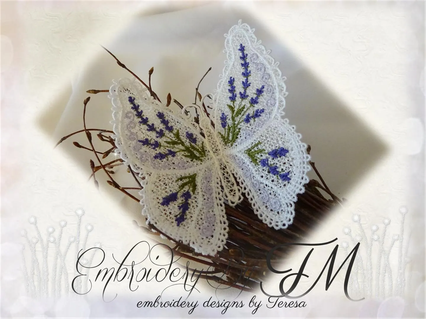 Butterfly Lavender/4x4 hoop