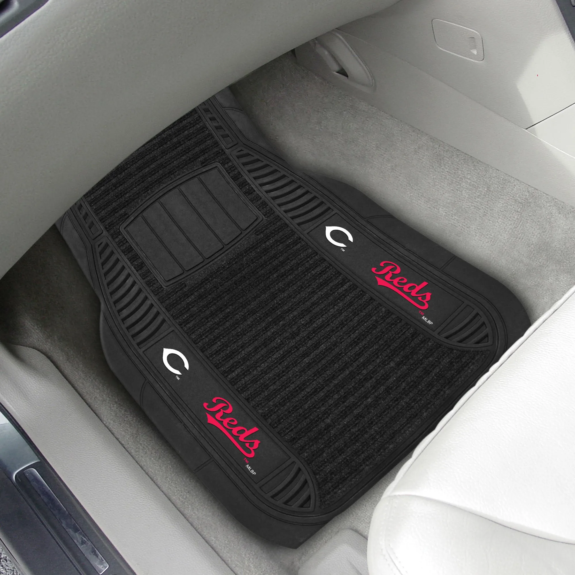 Fanmats Cincinnati Reds 2 Piece Deluxe Car Mat Set