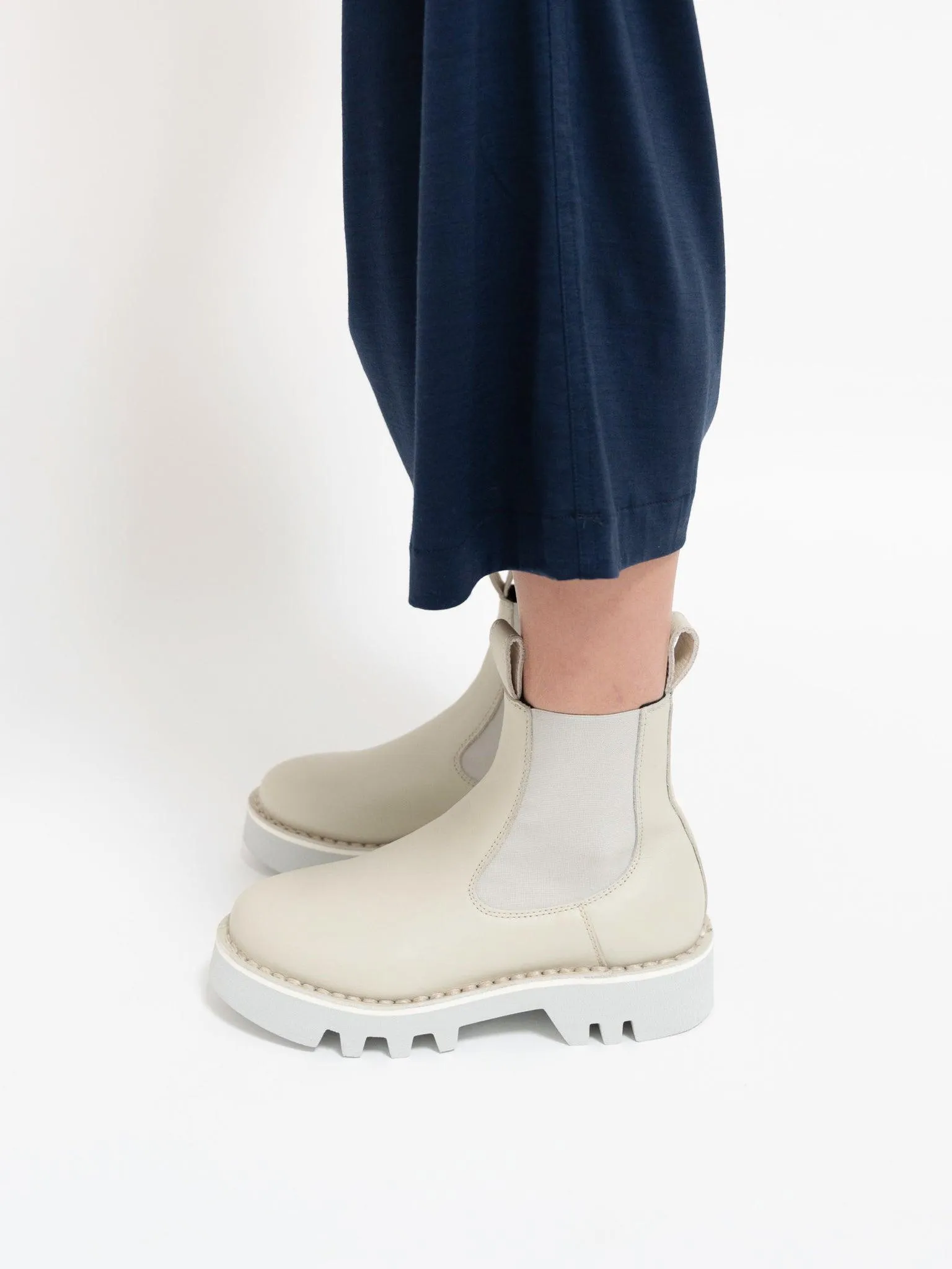 Foal Chelsea Boot - Mastic