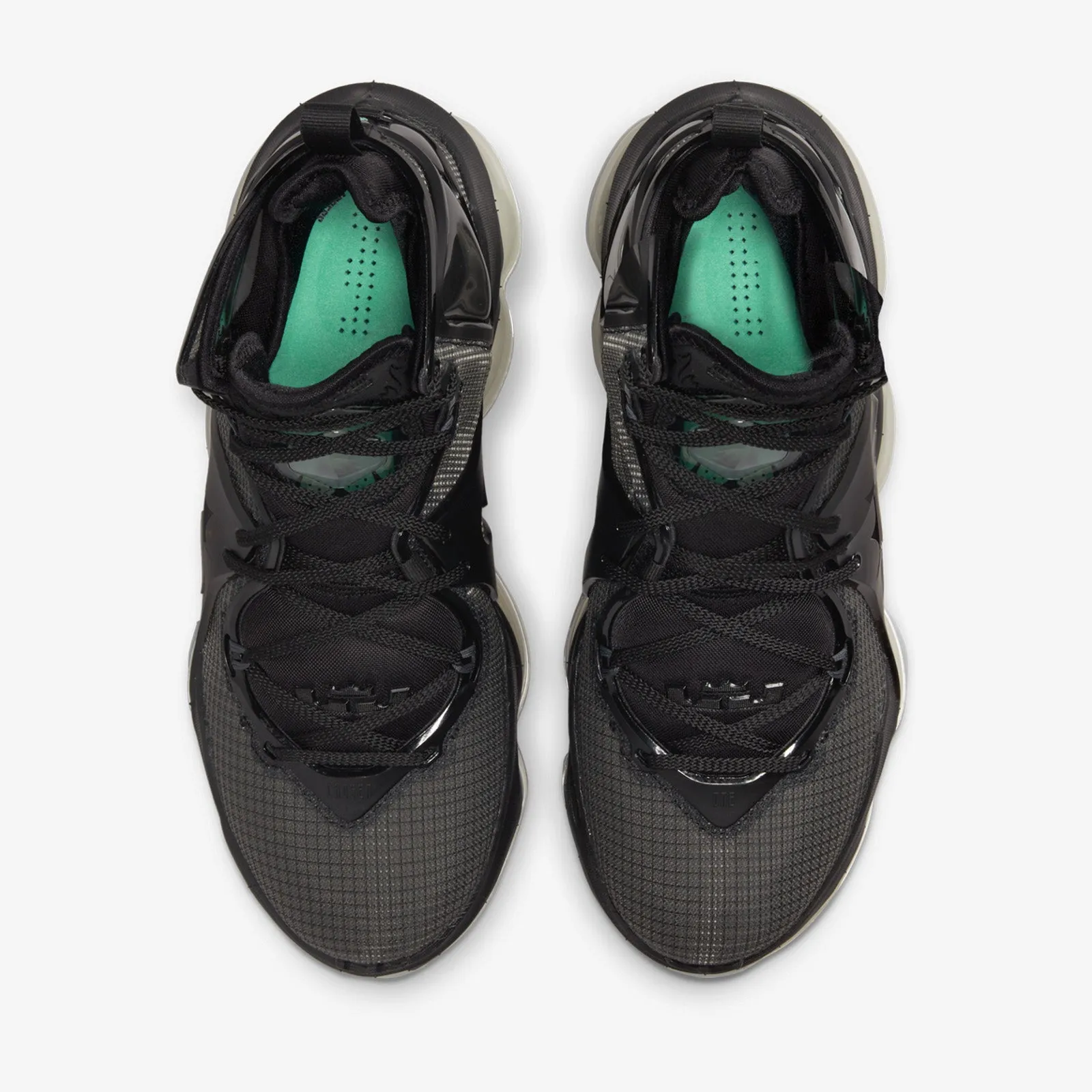 LeBron 19 - 'Chamber Of Fear'