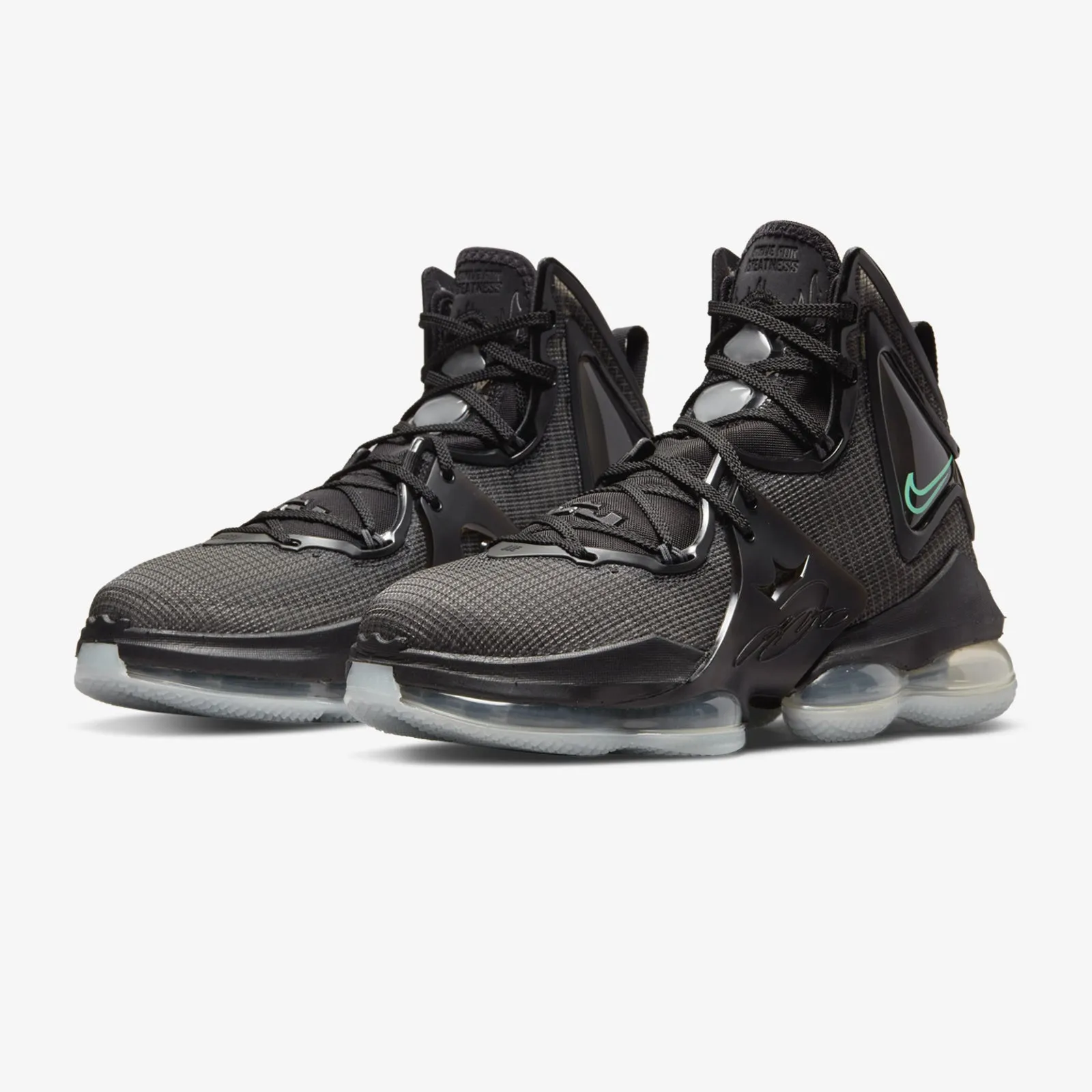 LeBron 19 - 'Chamber Of Fear'