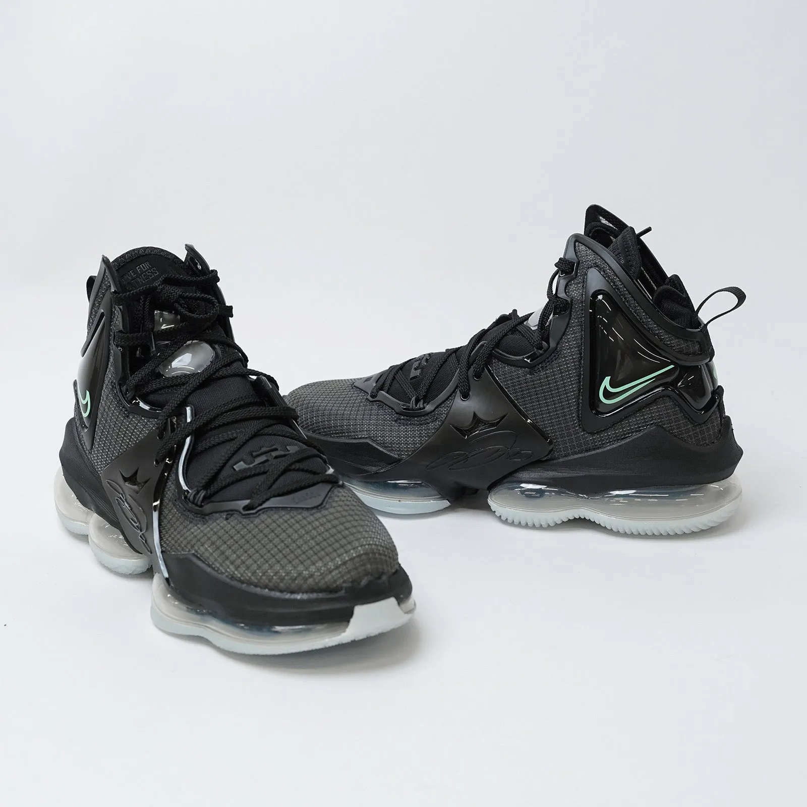 LeBron 19 - 'Chamber Of Fear'