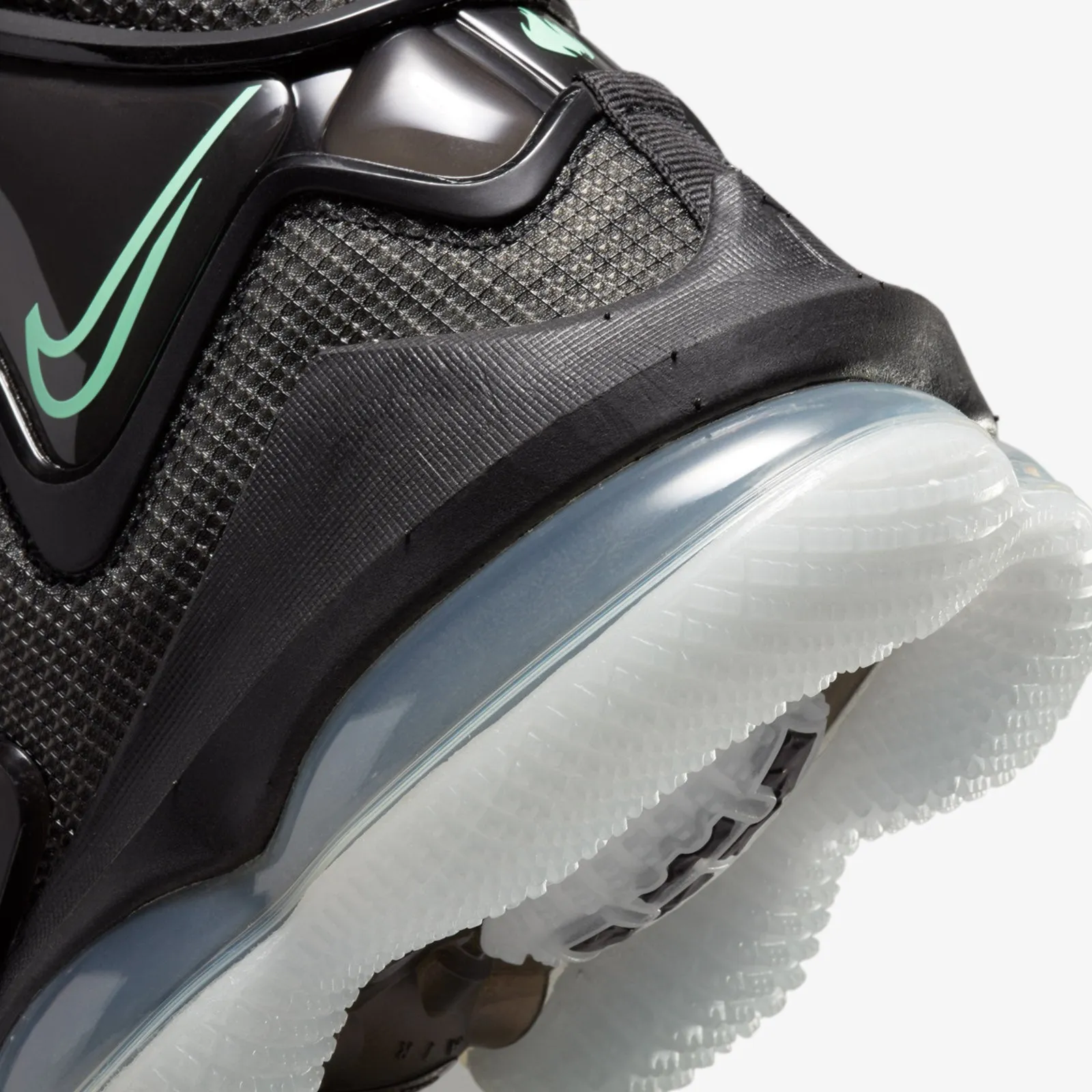 LeBron 19 - 'Chamber Of Fear'