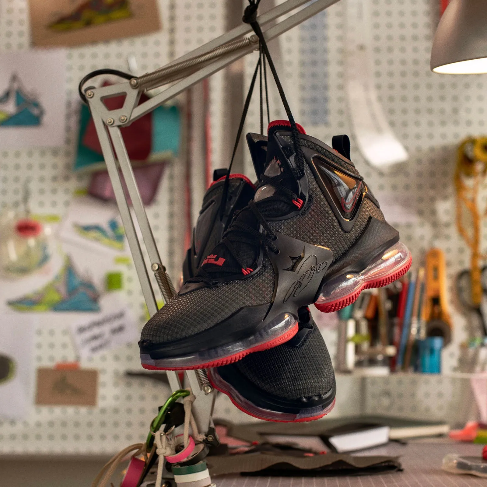 LeBron 19 - 'King's Castle'
