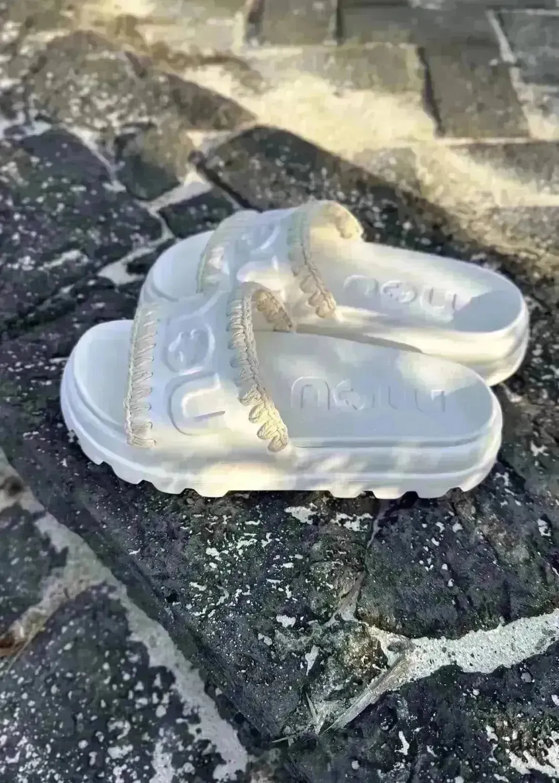 Mules Eva slide MOU White