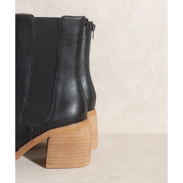 Olivia Chelsea Heel Boots