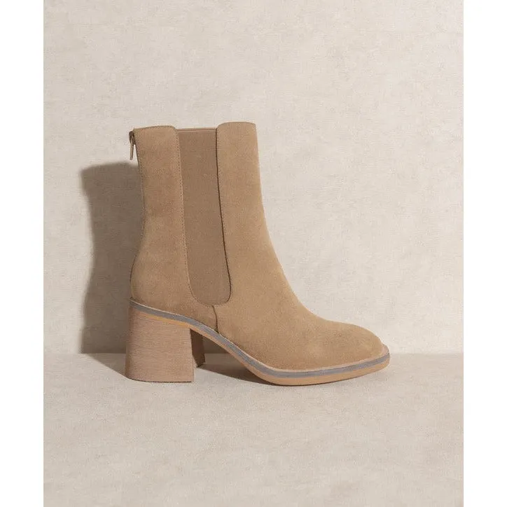 Olivia Chelsea Heel Boots