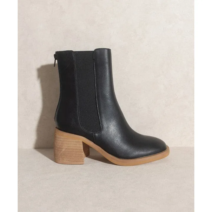 Olivia Chelsea Heel Boots