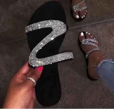 Spring/summer 2024 new sandals women bright diamond casual outdoor travel flip flop beach shoes non-slip durable slippers ms