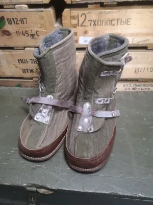 Swedish Army Vintage Snow over boots